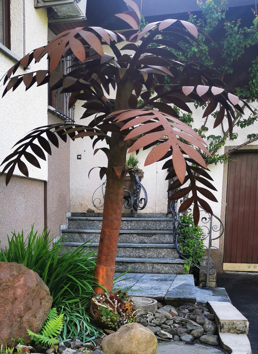 Palme aus Metall (Gartenkunstwerk)