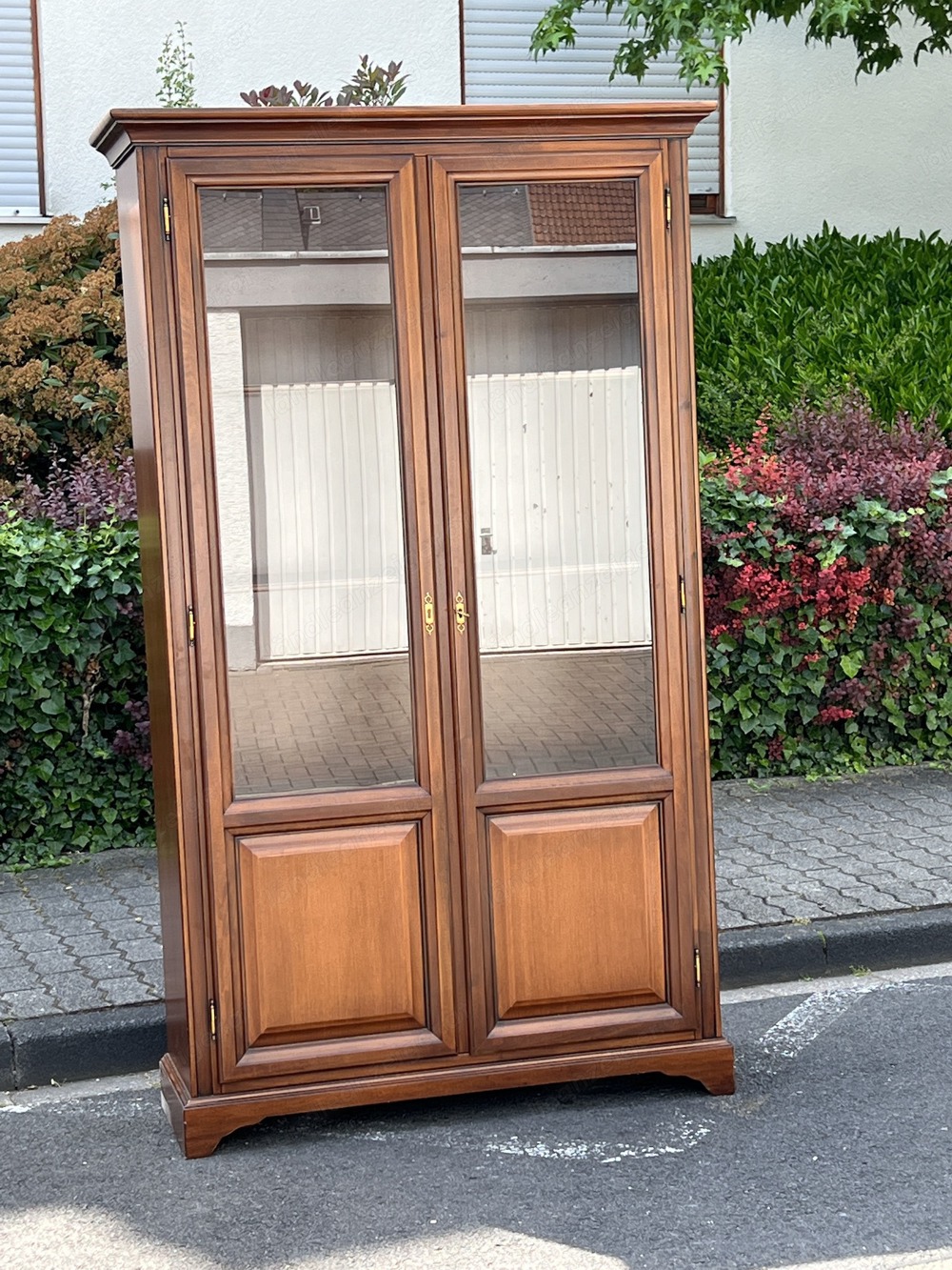 Antikstil Vitrine Nussbaum SELVA Biedermeier Barock Jugendstil Stilmöbel