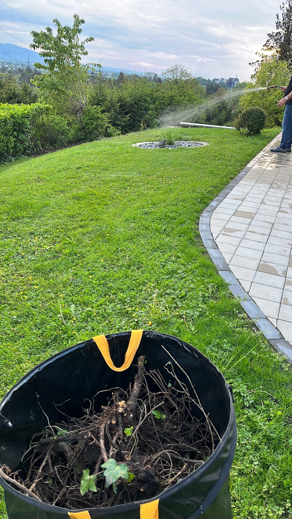 Übernehme alle Art von Garten arbeit