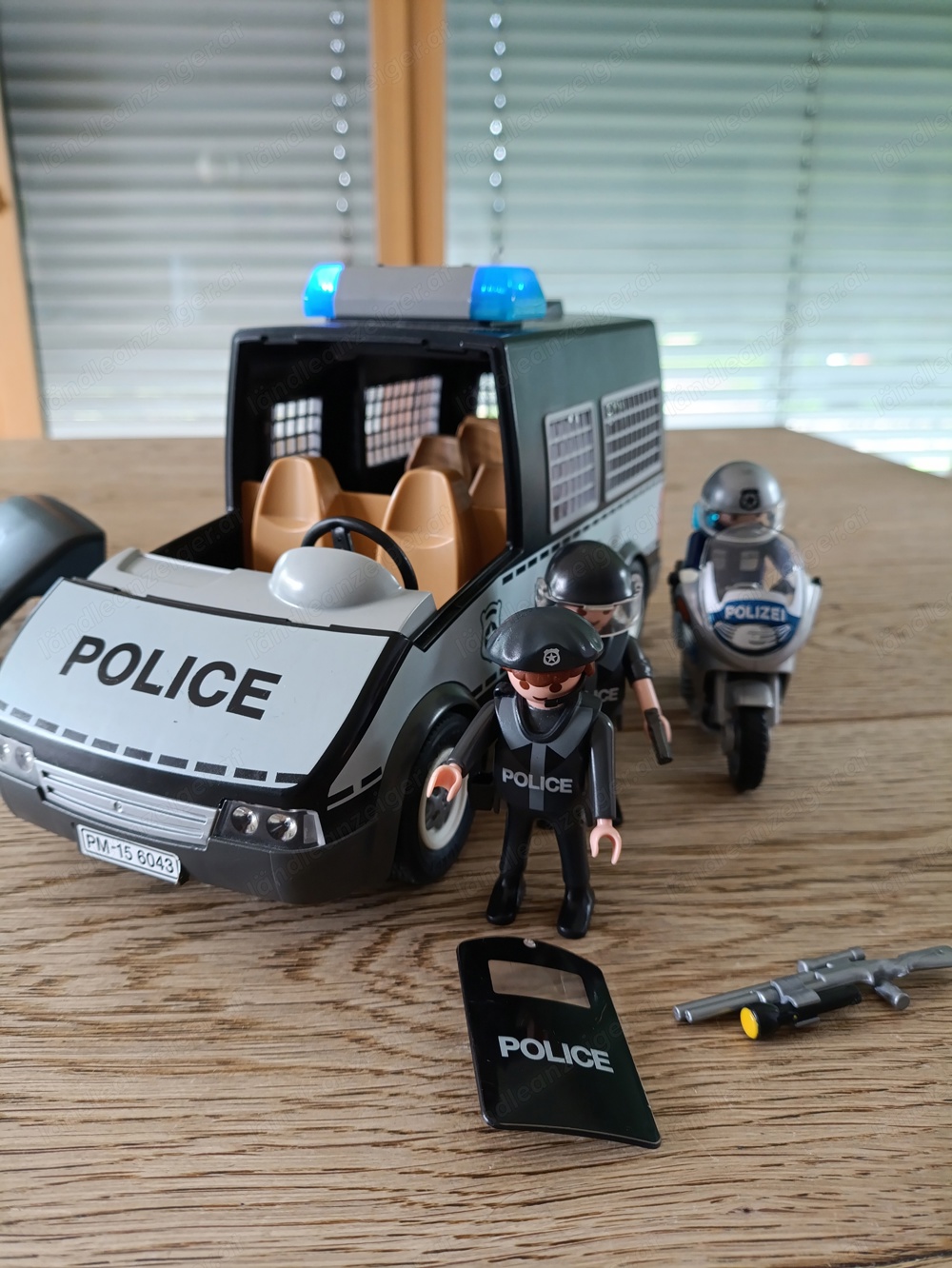 Playmobil Polizei + Motorrad 