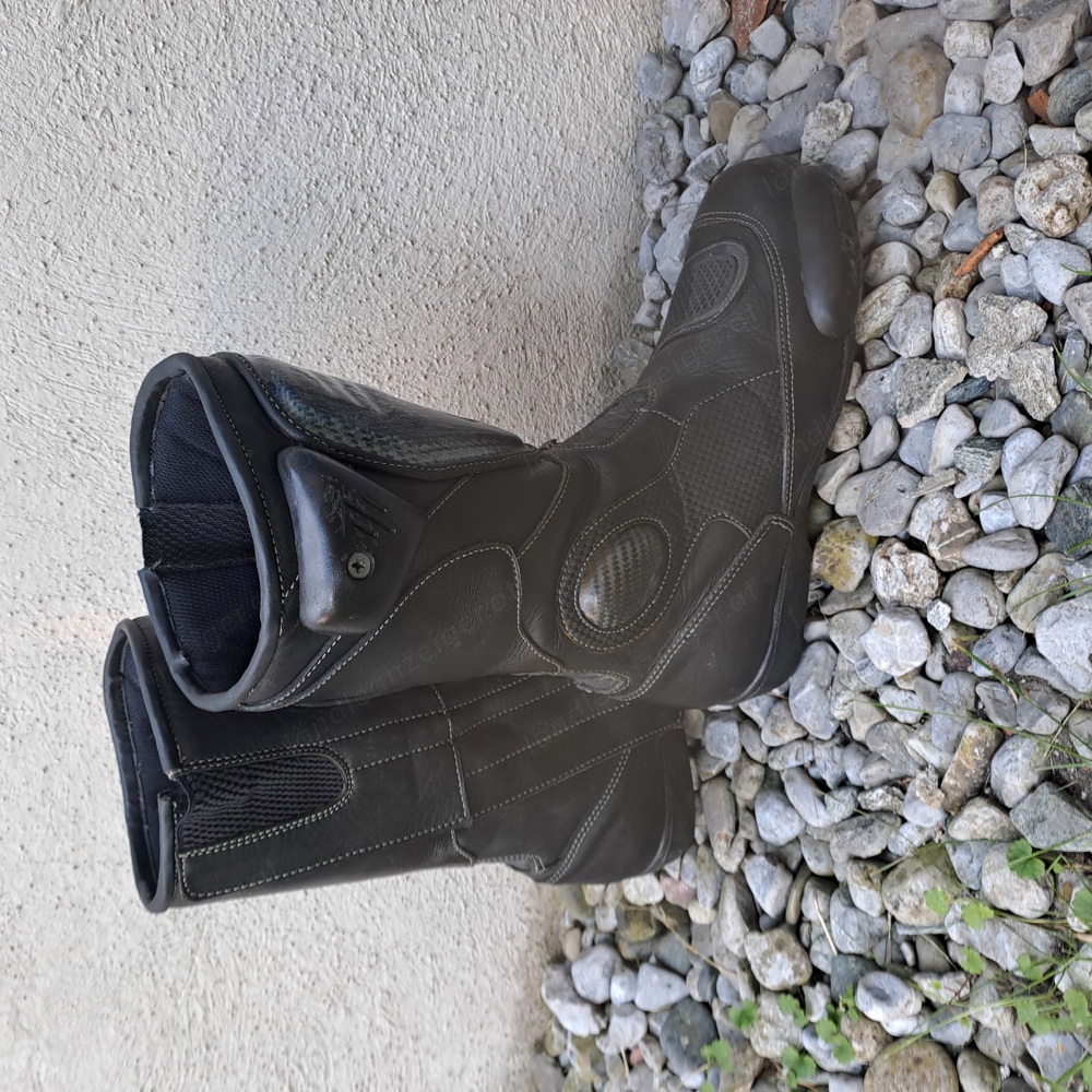 Motorradstiefel