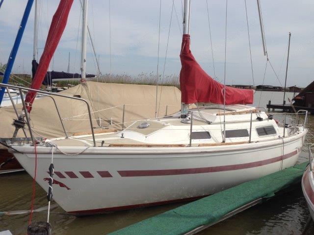 Segelboot Jaguar 25 mit Badeplattform