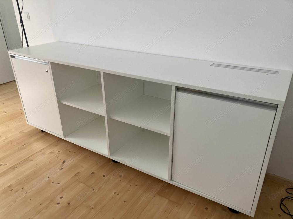 Sideboard mit Kühlschrank, neuwertiges Büromöbel vom Tischler, weiß