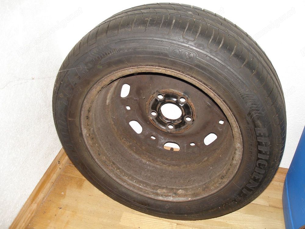 Rollwiderstandsarmer Sommerreifen Goodyear 185 60 R 14 auf Stahlfelge + zweite Felge Rollwiderstandsarmer Sommerreifen Goodyear 185 60 R 14 auf Stahlfelge + zweite Felge