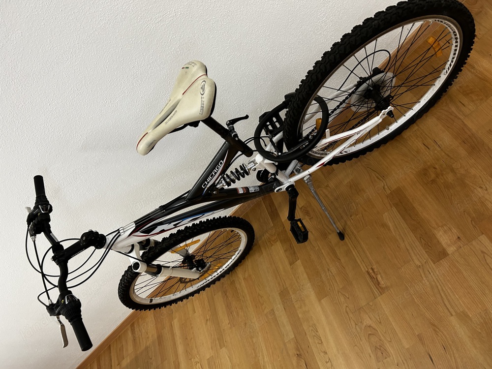 Gelegenheit! !  Neuwertiges Mountainbike kaum gefahren .. günstig ...  !!