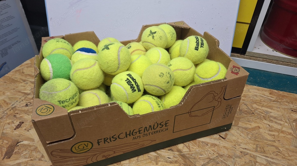 Tennisball - Jede Menge Tennisbälle!