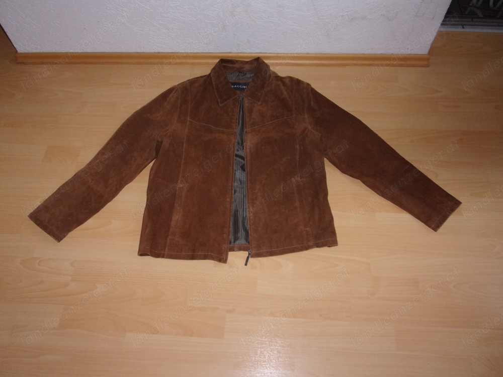 braune Lederjacke