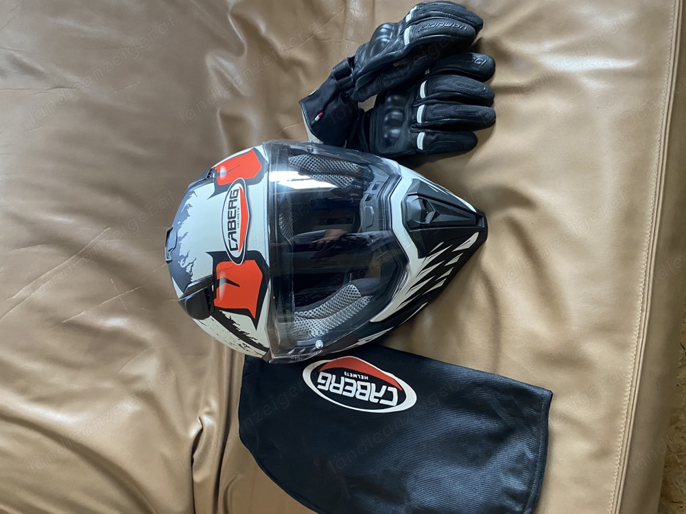 Helm und Handschuhe Größe S Helm und Handschuhe Größe S