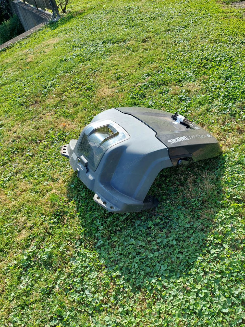 Garage für Mähroboter Garage für Mähroboter