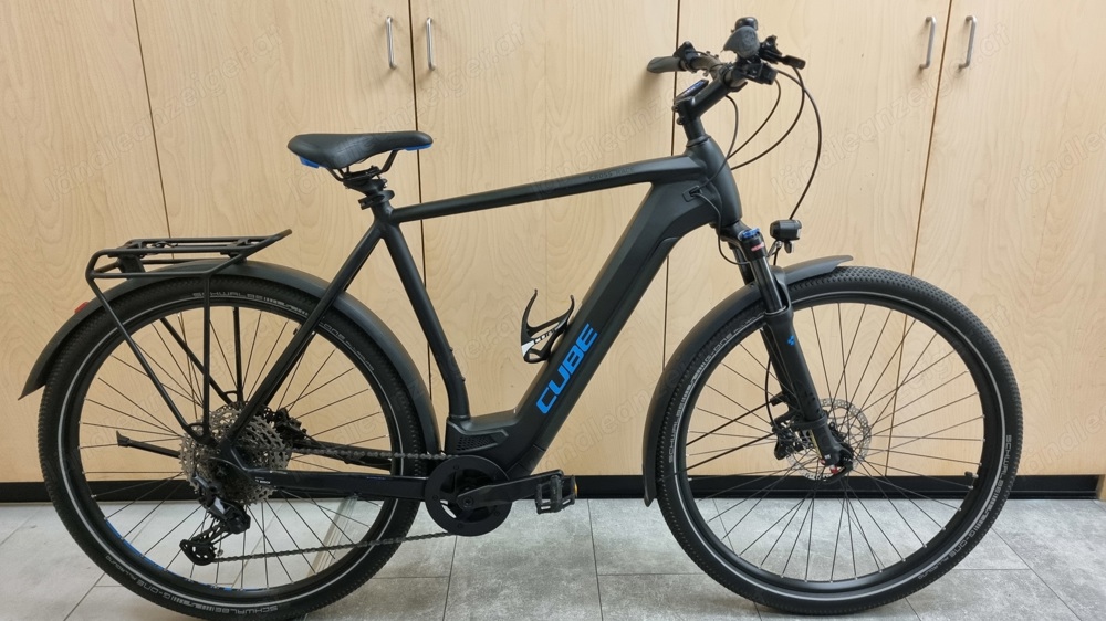 E Bike Cube Cross Hybrid Race 28 Zoll