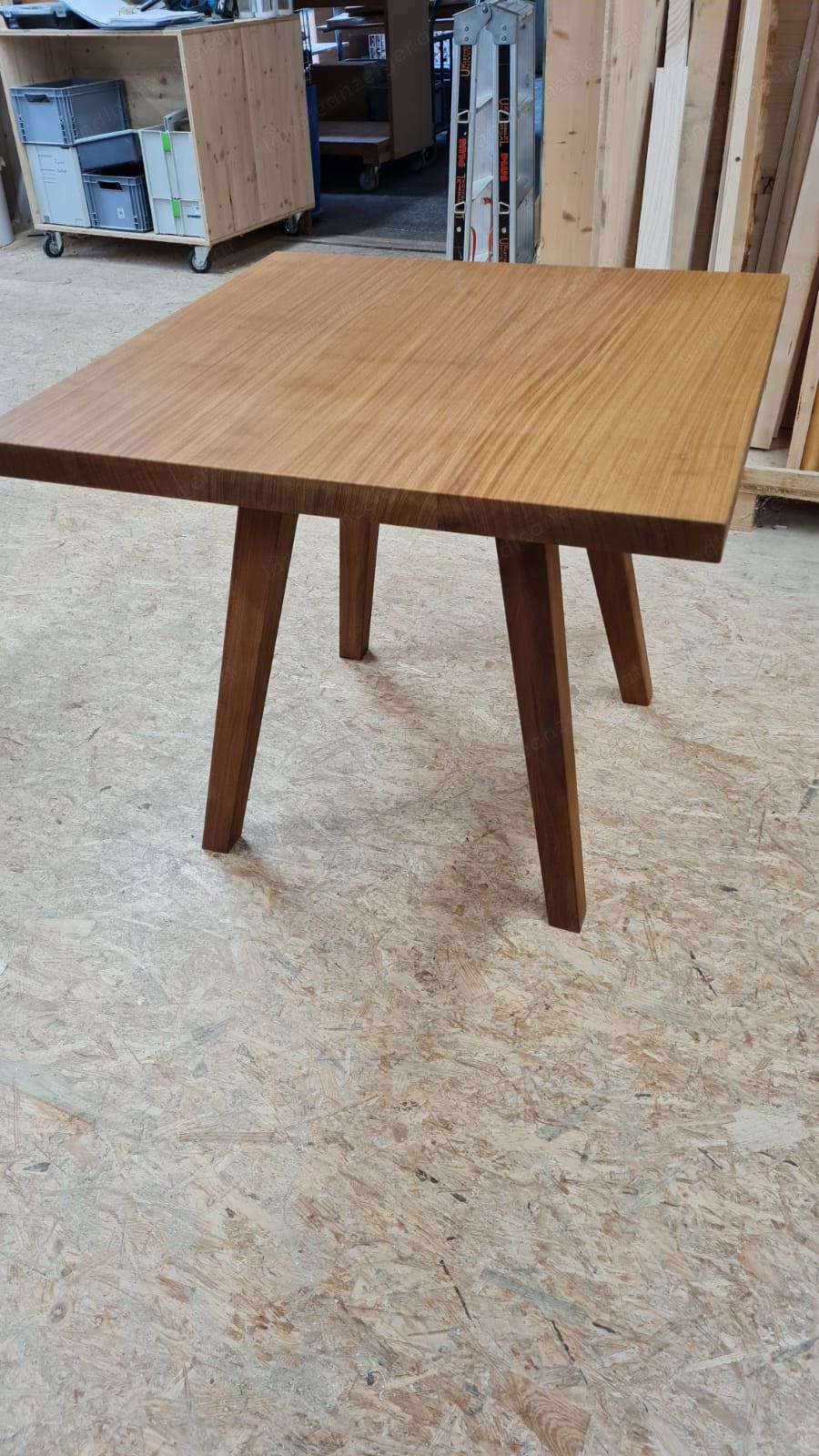 Teak Tisch 