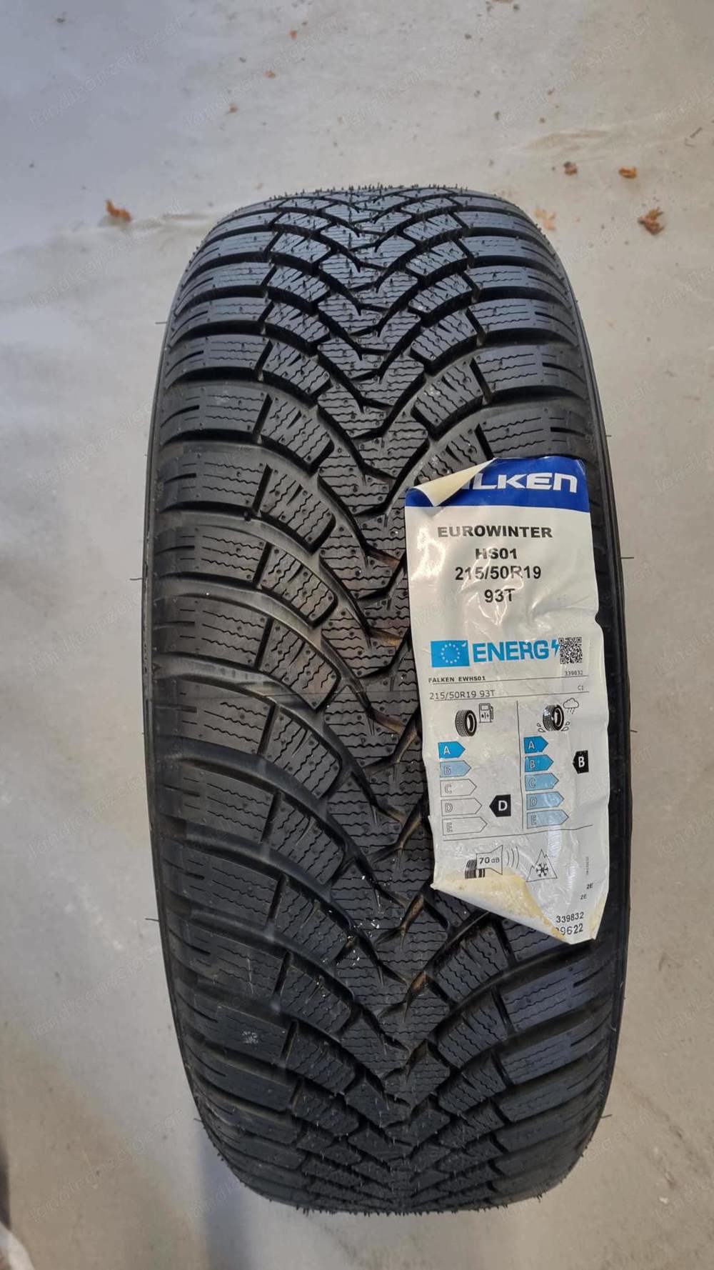 4 neue Winterreifen - Falken Eurowinter HS01 - 215 50 R19 93T 