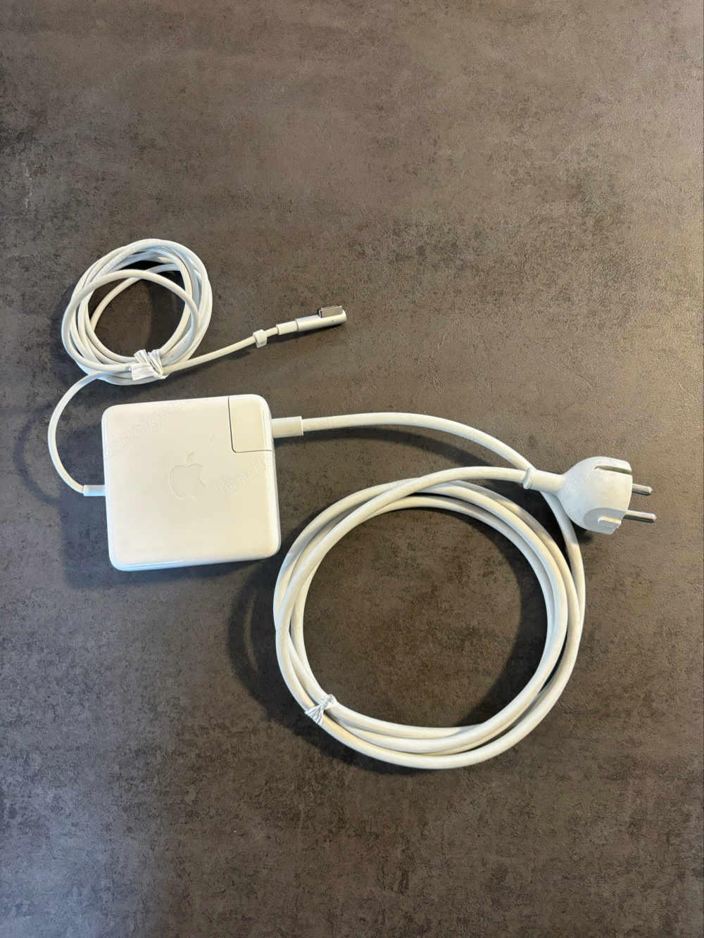 MacBook Ladekabel L-Stecker