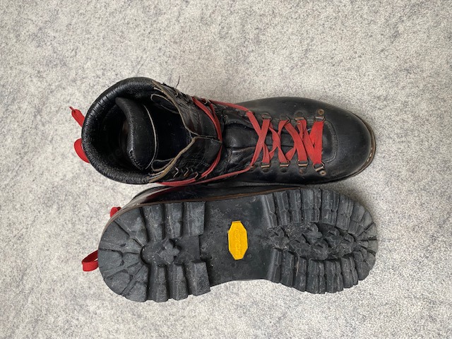 Bergschuhe Bergschuhe