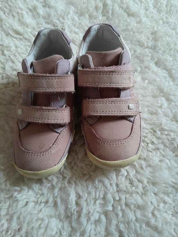 Turnschuhe für Kinder (Marke: Elefanten) in Gr. 21