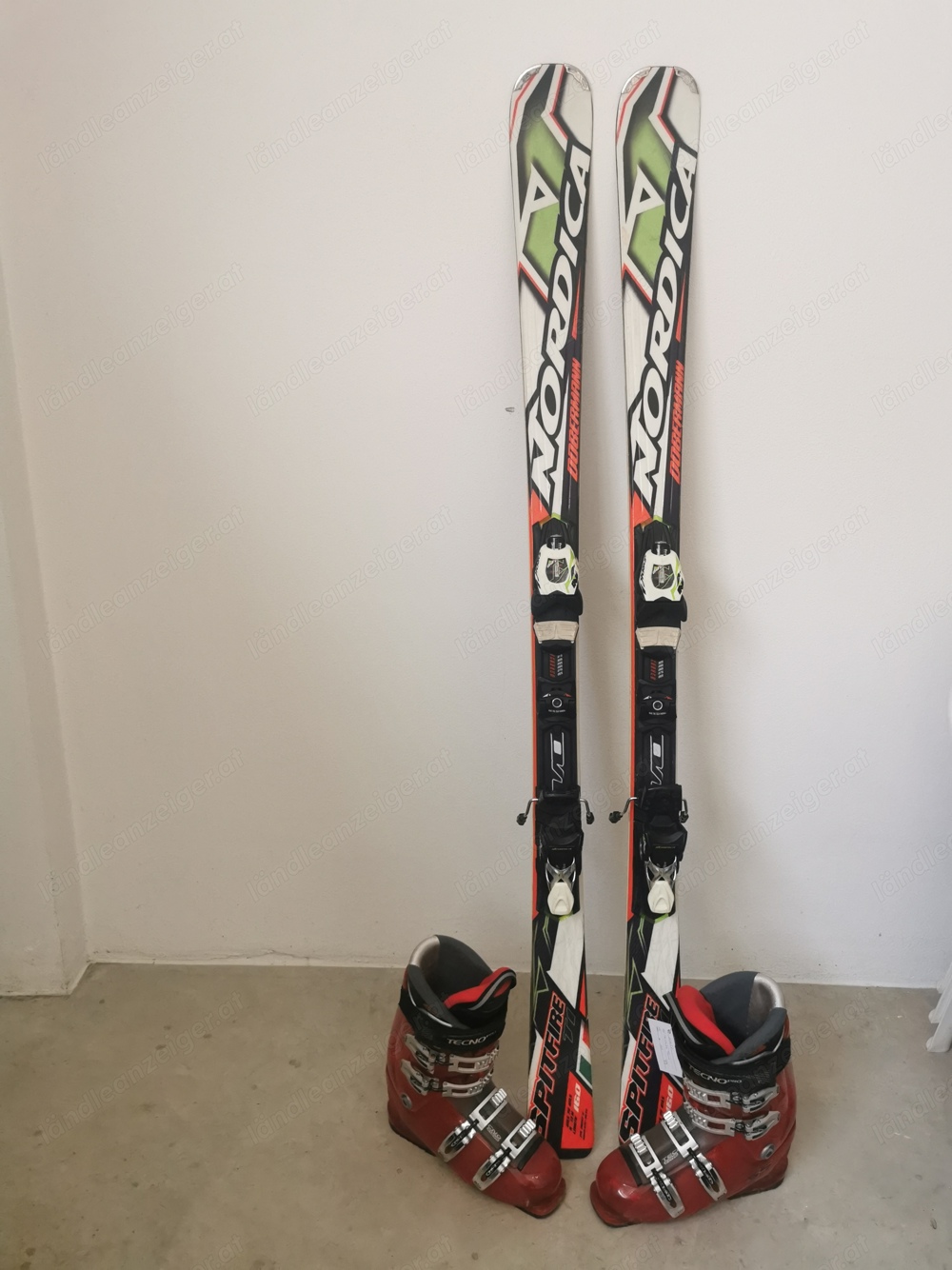 Ski Nordica mit Skischuhe 