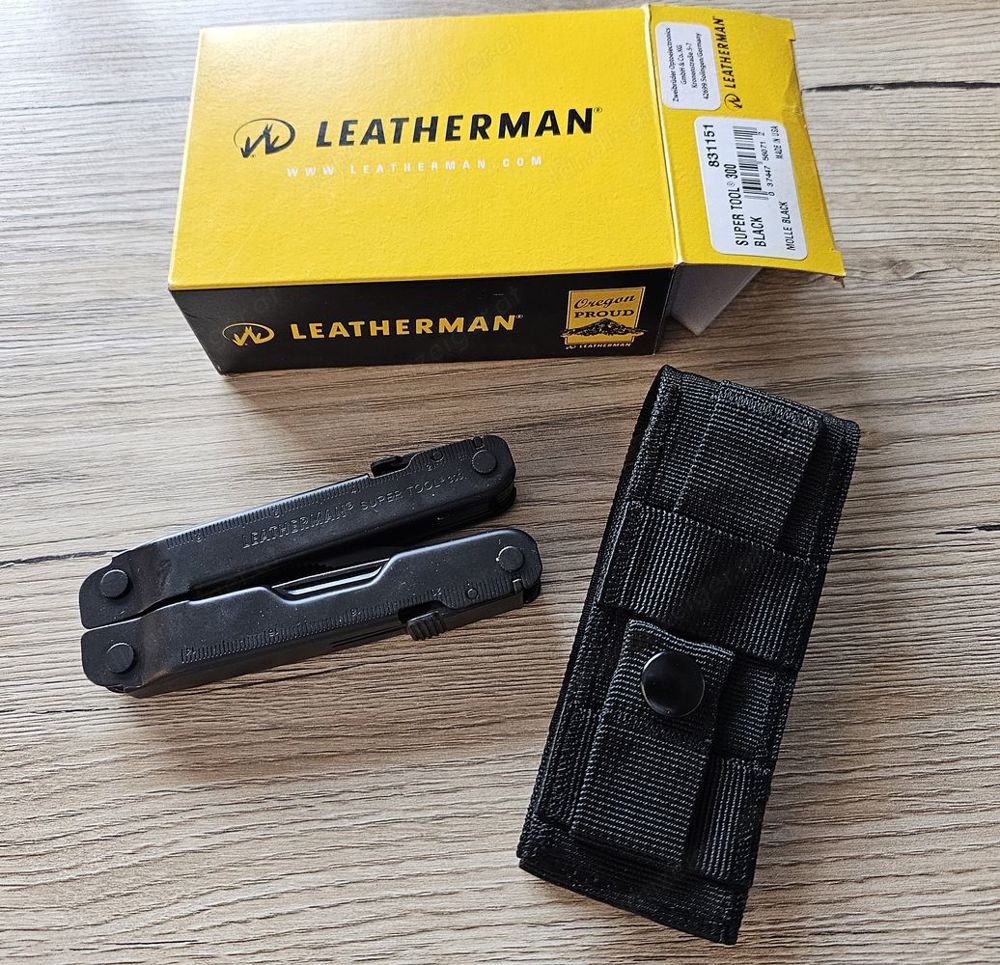 LEATHERMAN - Super Tool 300, Multi-Tool mit 19 wichtigen Werkzeugen   Org. Verpackt! 