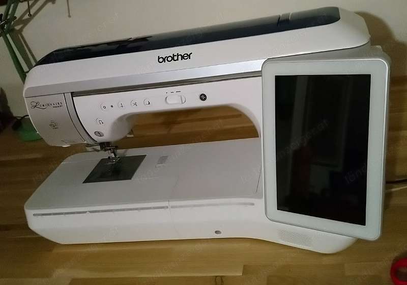 brother innov-is XP1 Luminaire stickmaschine