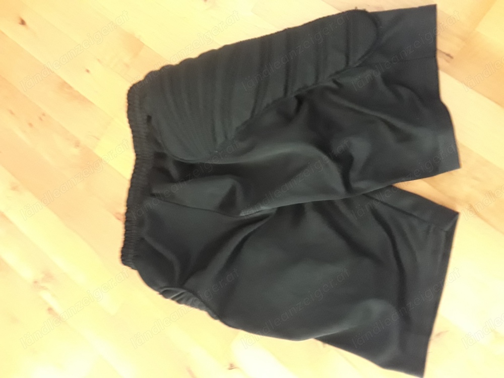 Tormannhose  kurz schwarz neu Gr. 152