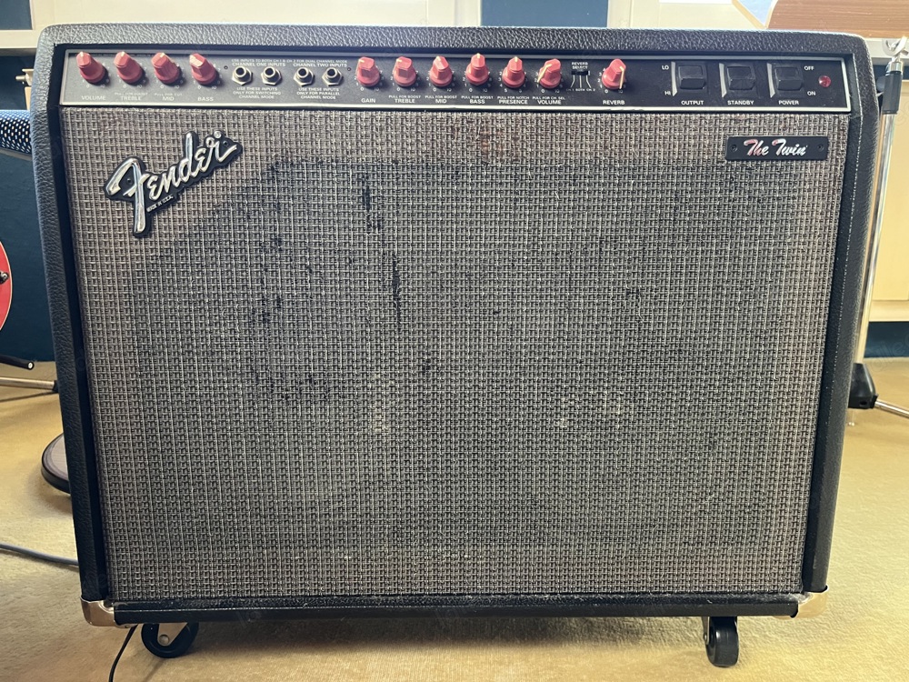 Fender Verstärker 50W Twin Reverb red knobs