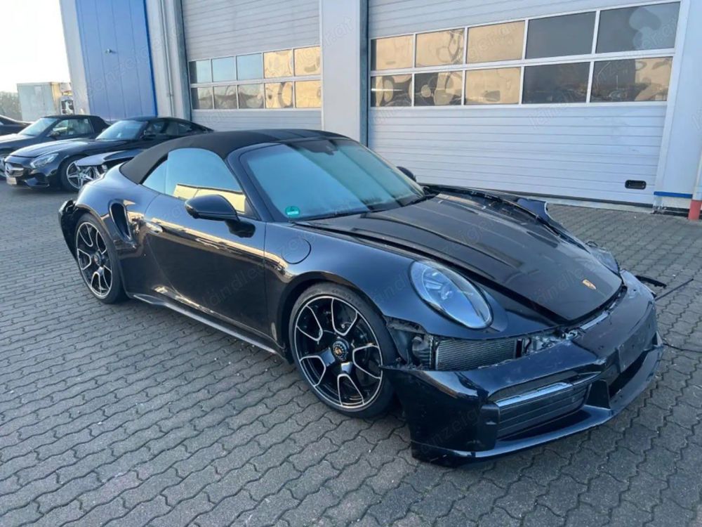 PORSCHE 911 Turbo S Cabriolet PDK