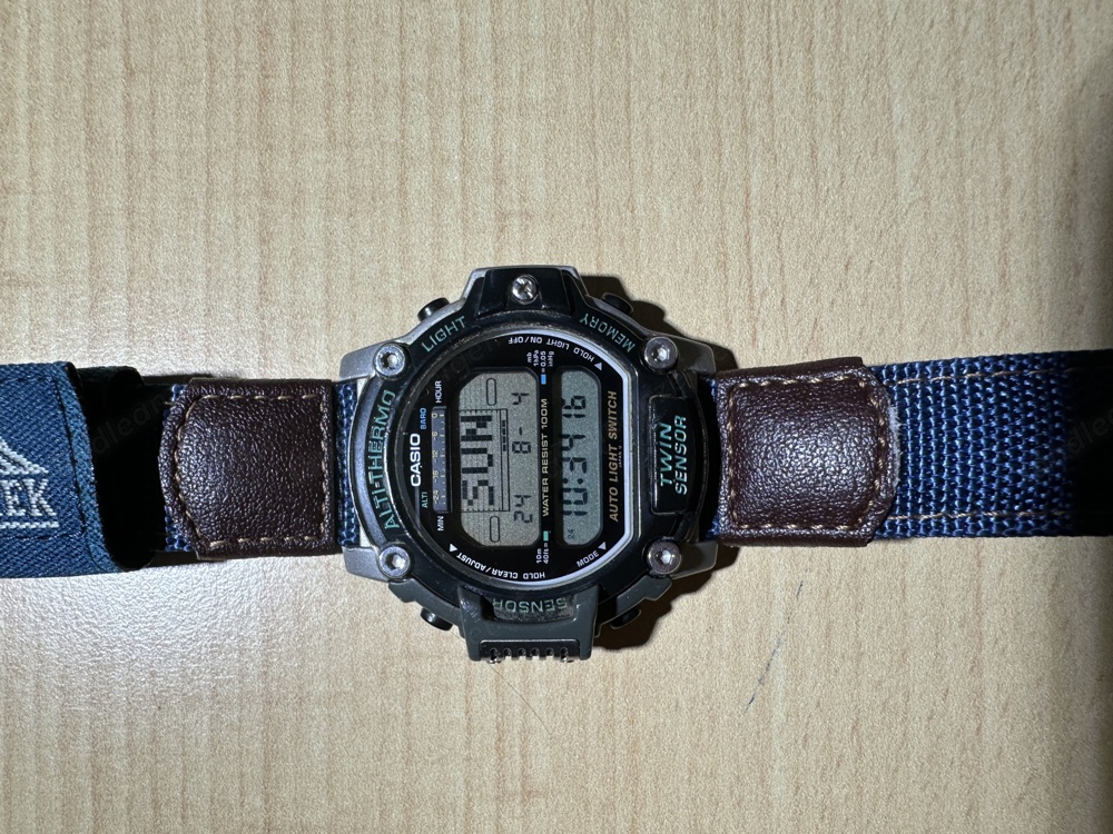 Casio Twin Sensor Armbanduhr