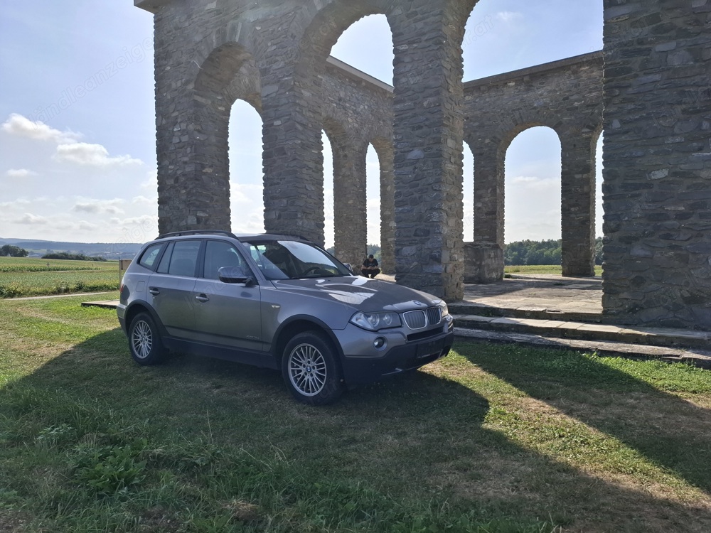 Verkaufe:BMW X3  xDrive 143PS,PS Diesel, im gutem gebrauchten Zustand, es ist ein Privatverkauf, .