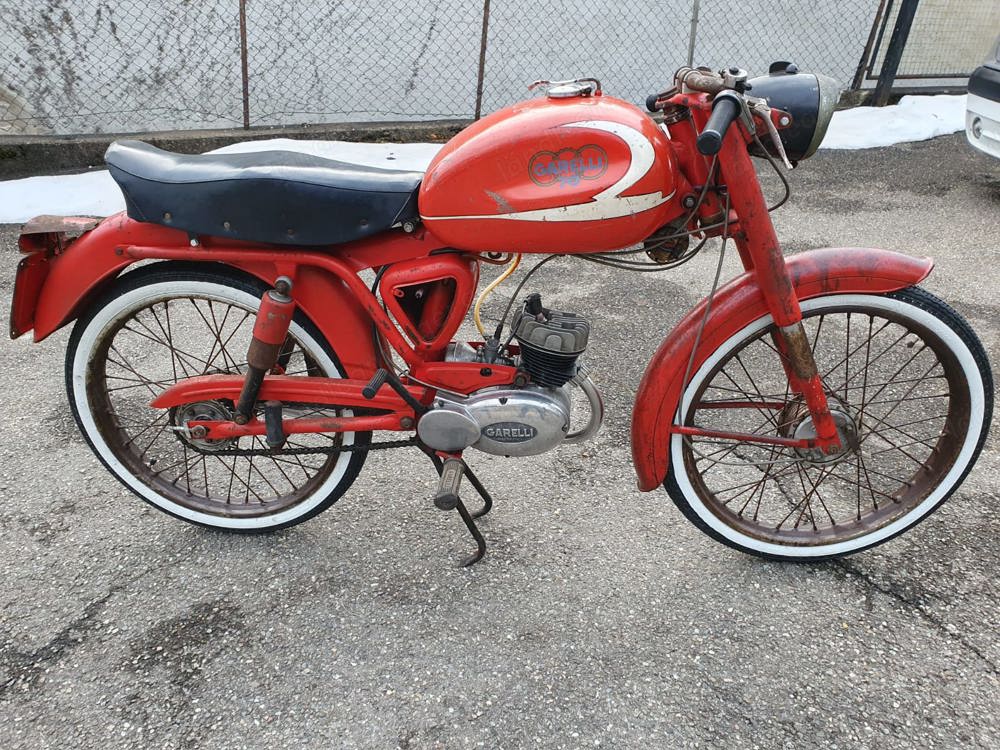 Diverse 50 ccm Mopeds aus den 50   60iger Jahren im Originalzustand