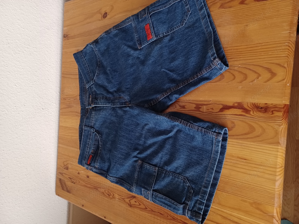 Herrenjeansshort