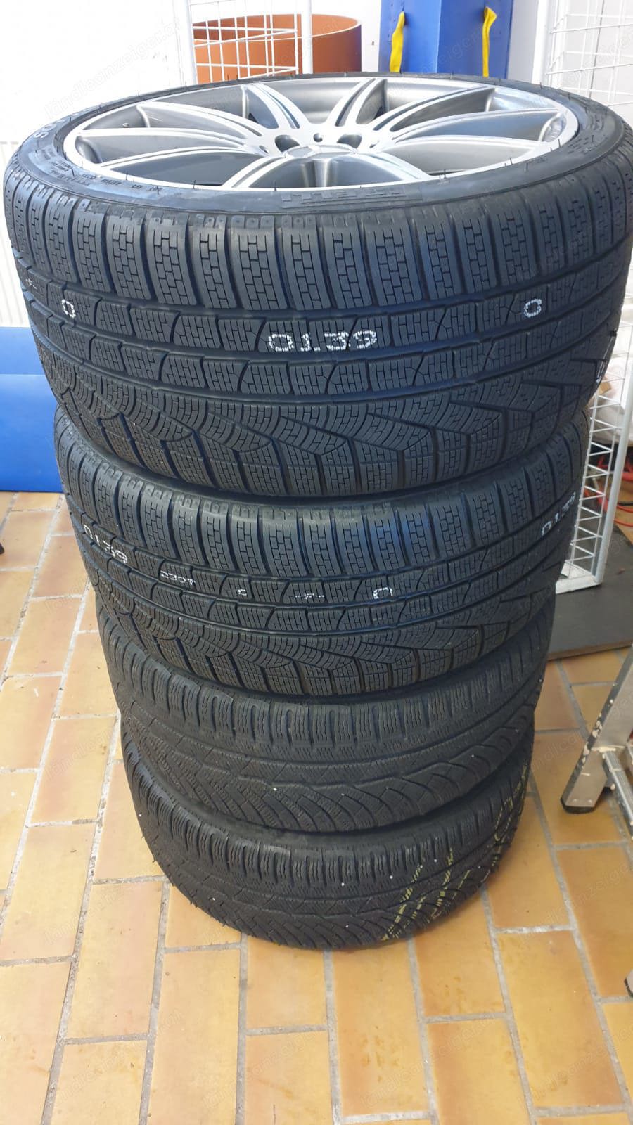 1 Satz orig. AMG E63 Felgen 19 Zoll + Pirelli Wintereifen 255R19