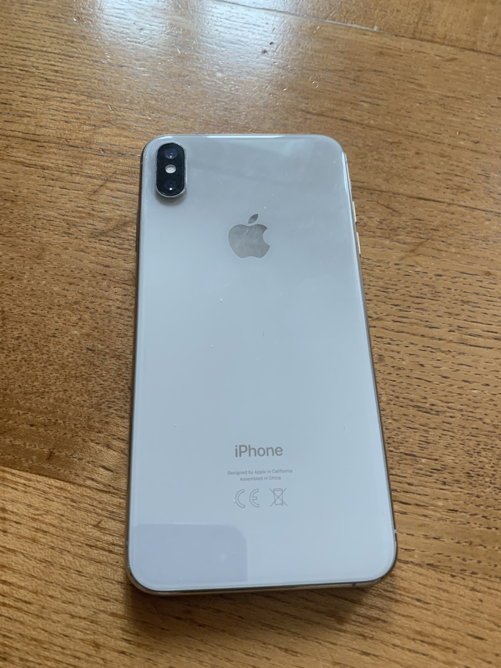 Apple Handy XS MAX  120,00