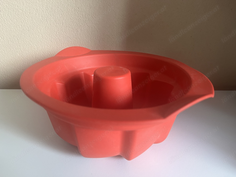 Tupperware Silikon Gugelhupfform klein Easy Plus