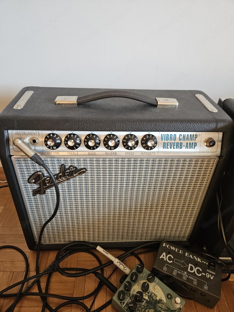 Fender Vibro Champ Reverb AMP