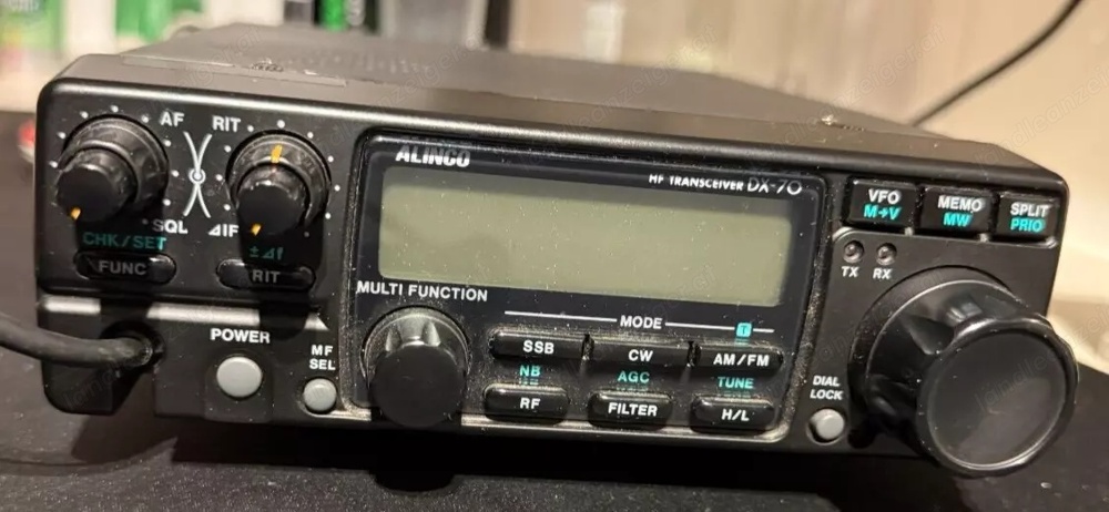 Alinco DX 70 Amateurfunk Transceiver