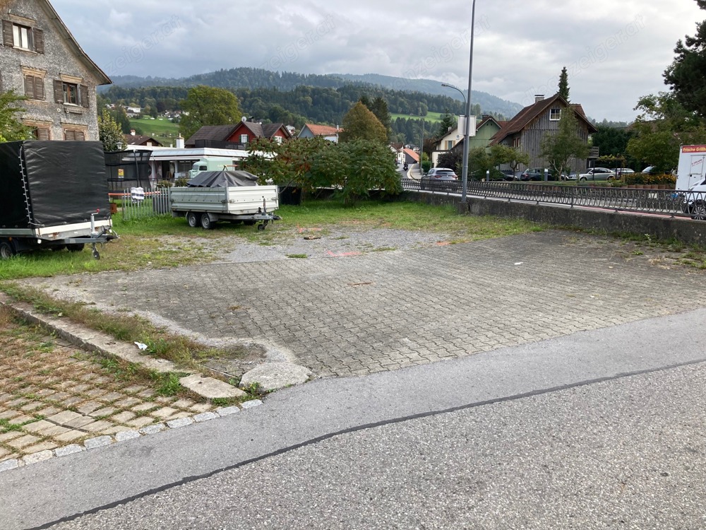 Lagerfläche   Parkplatzfläche (Auto, Boote,...)