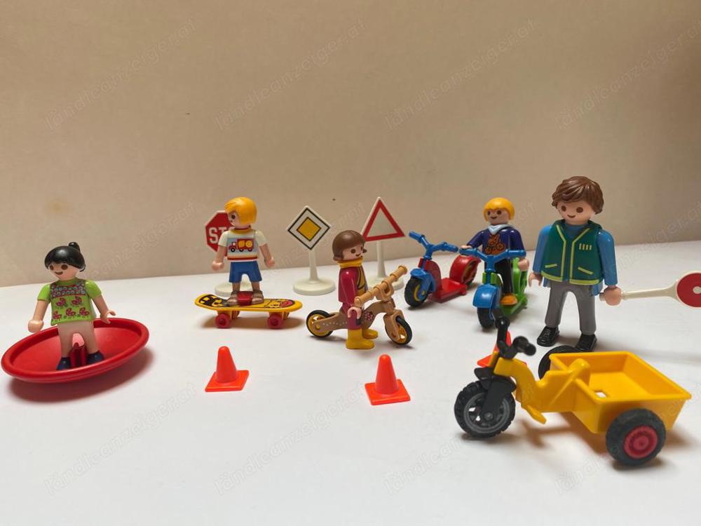 Playmobil Kinder mit Spielgeräten