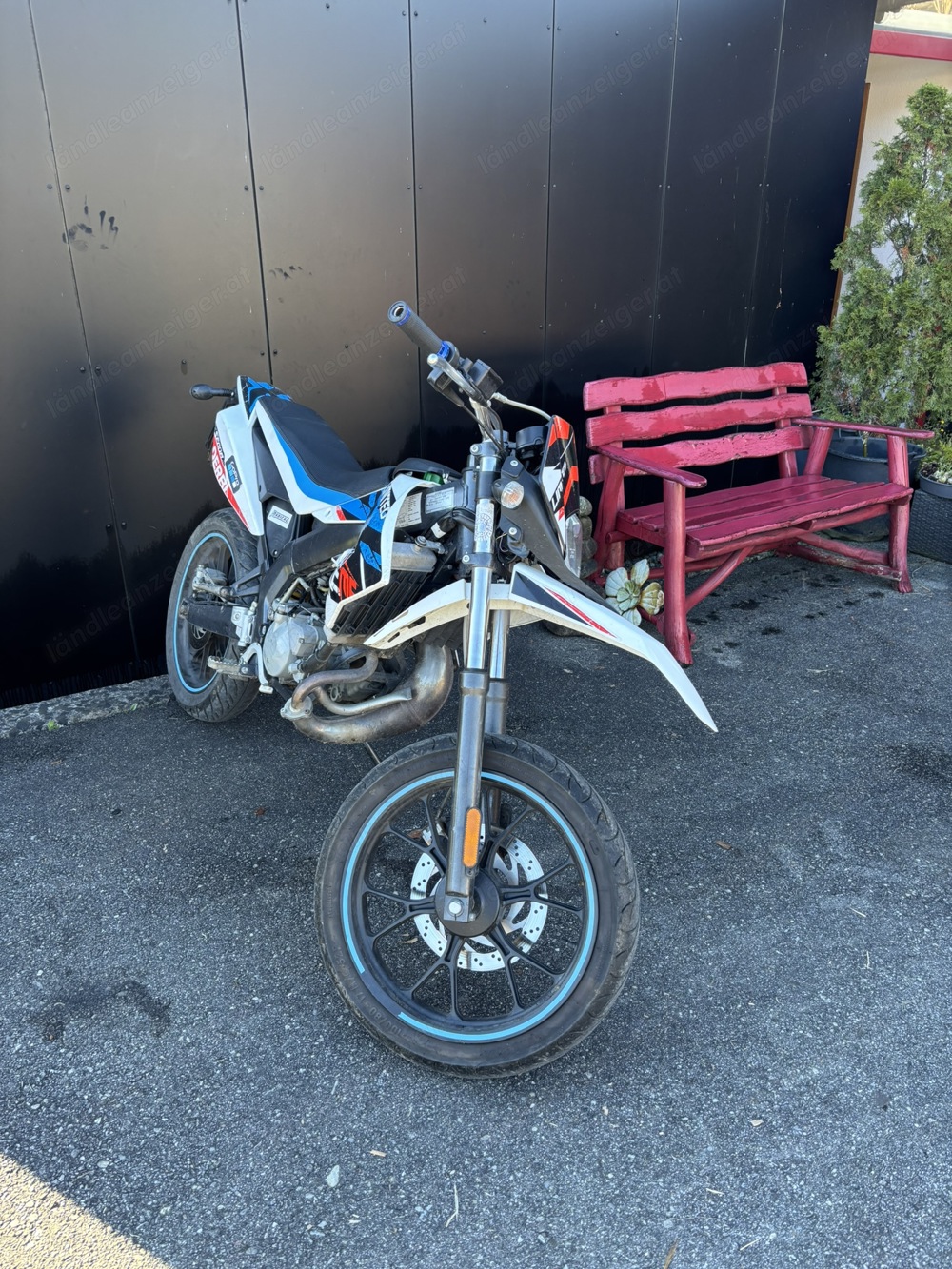 Derbi Senda DRD X-Treme Moped Derbi Senda DRD X-Treme Moped