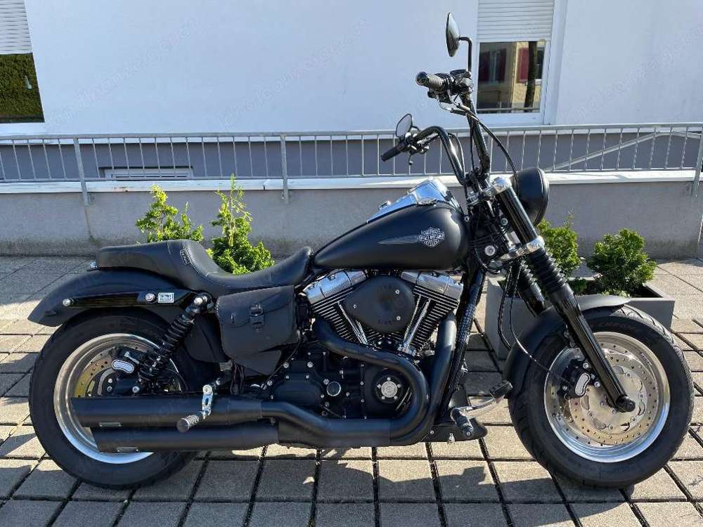 Harley-Davidson Dyna FAT BOB FXDF