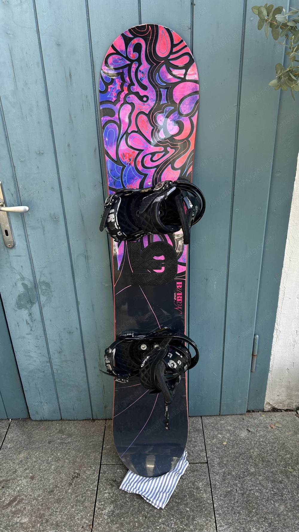 Burton Snowboard mit Bindung