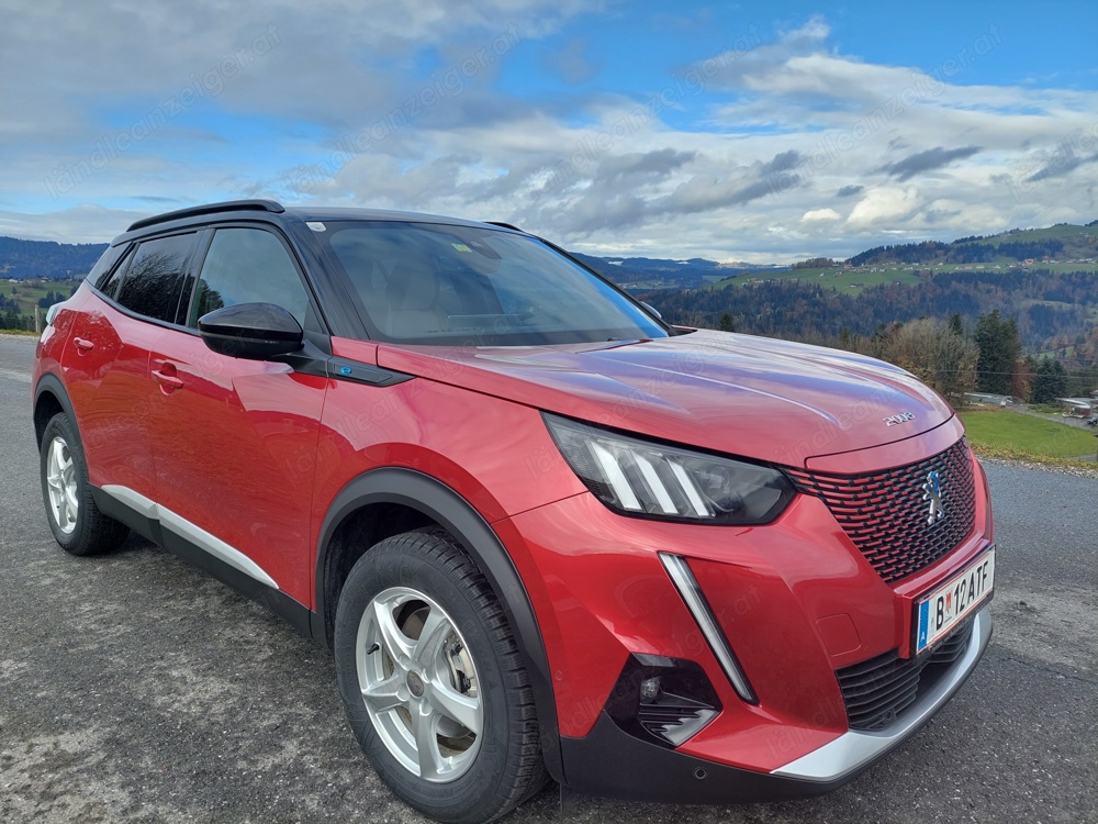 e-Auto Peugeot 2008e GT