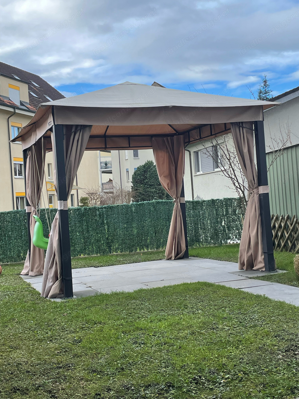 Pavillon Wasserfest mit Gardine