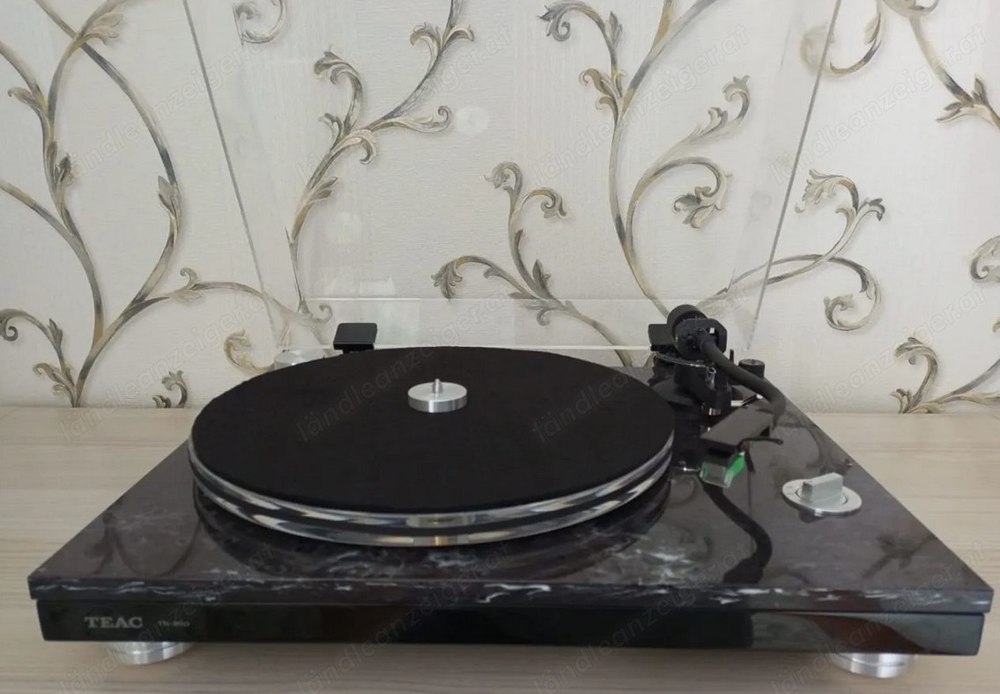 TEAC TN-550 Vinyl-Plattenspieler