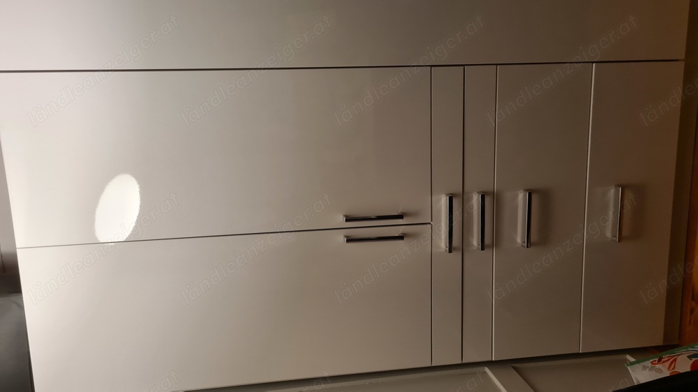 Kleiderschrank weiss