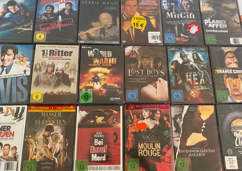 1000 DVDs noch Original in Folie 1 Euro pro Stück  nähe Milchhof Feldkirch beim Kreisverkehr