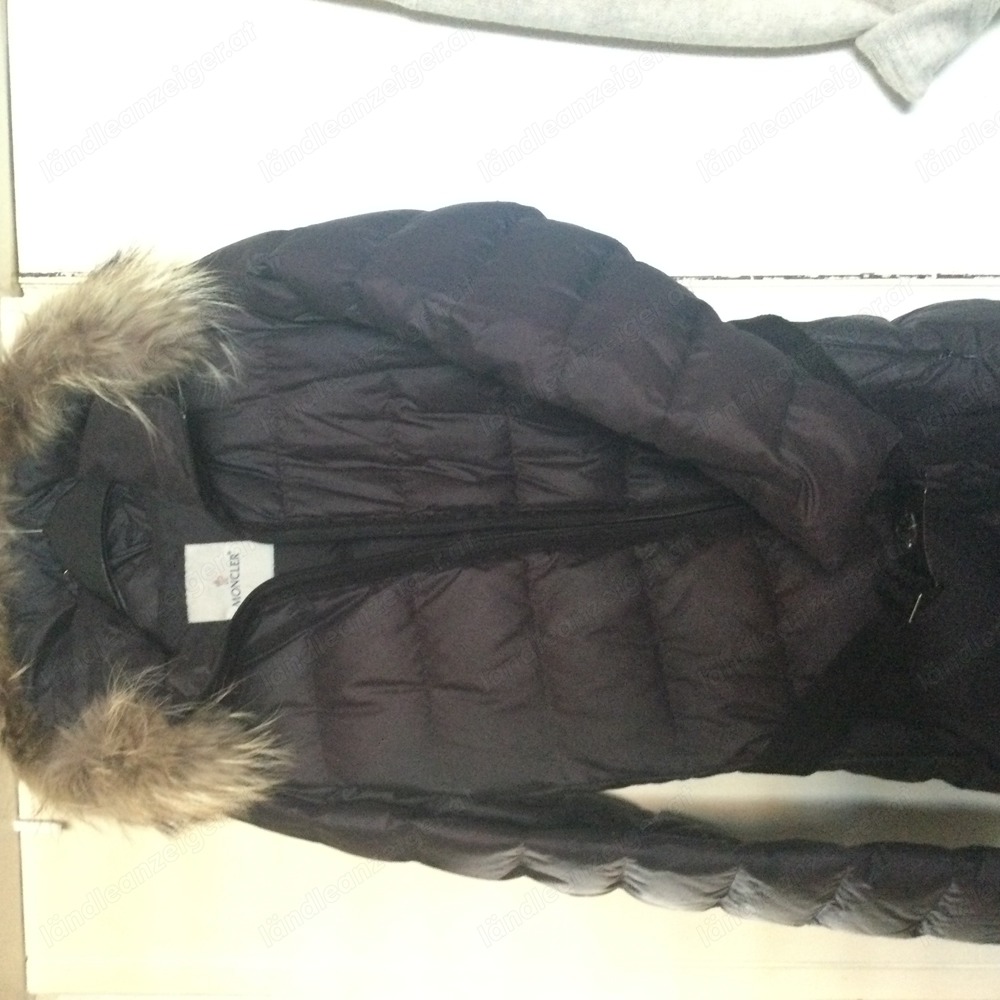 Winter Mantel Moncler