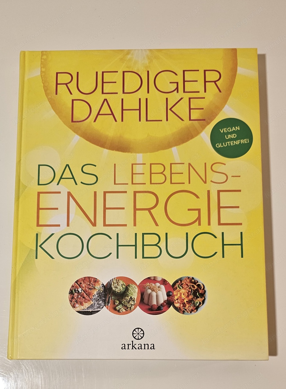 Verschiedene Bücher von Rüdiger Dahlke 