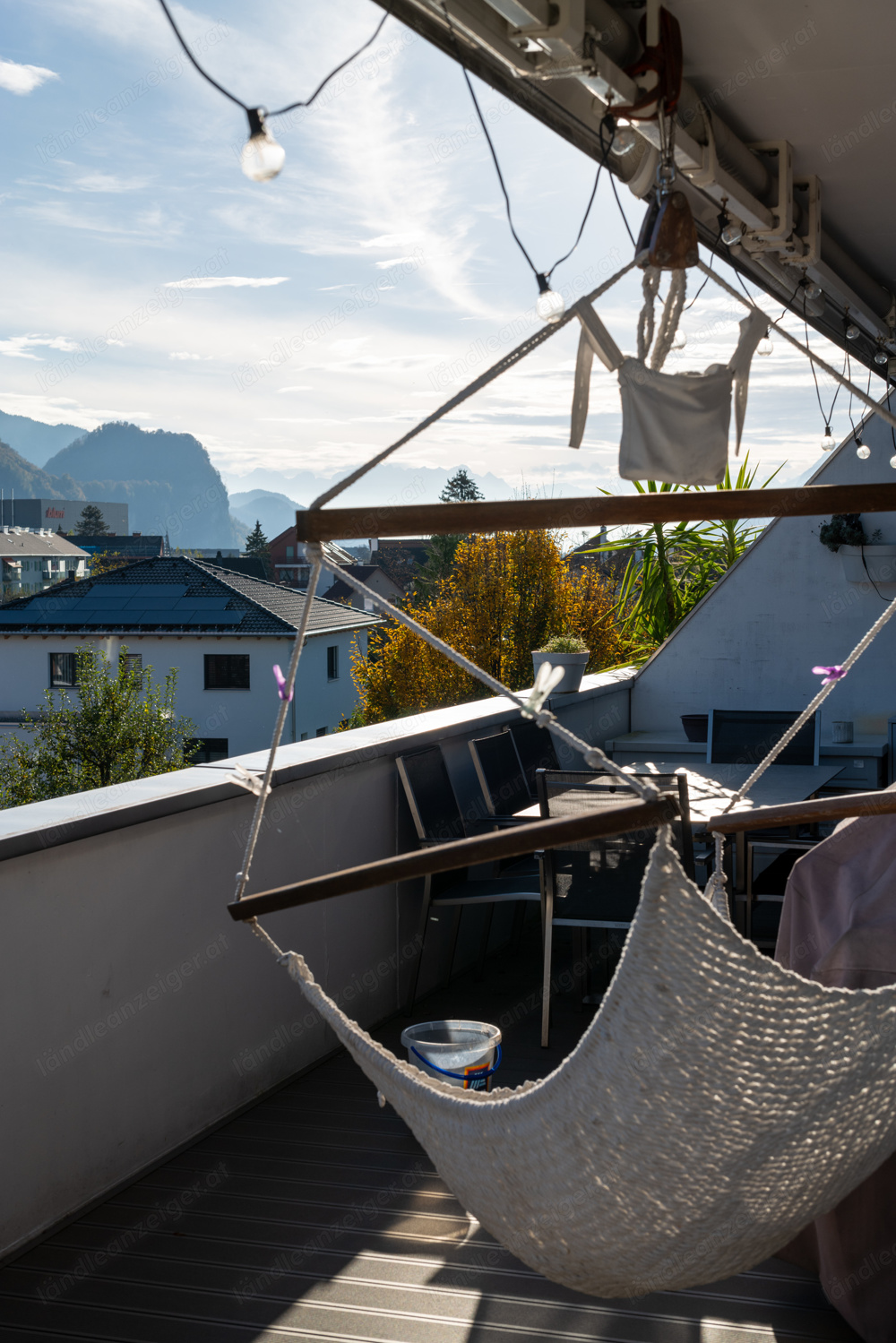 Gefühlt im Penthouse: Wunderschöne 4-Zimmer-Wohnung im Hatlerdorf mit Schwedenofen (provisionsfrei)