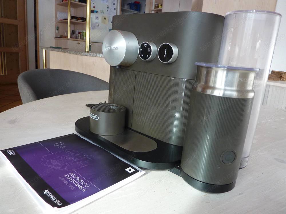 Nespresso Kapselmaschine mit Cappuccino Schnellsystem