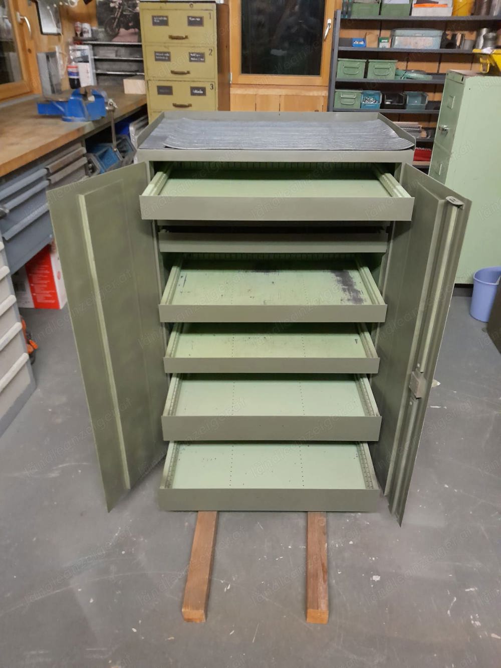 Werkstattschrank   Werkzeugschrank   Metallschrank 