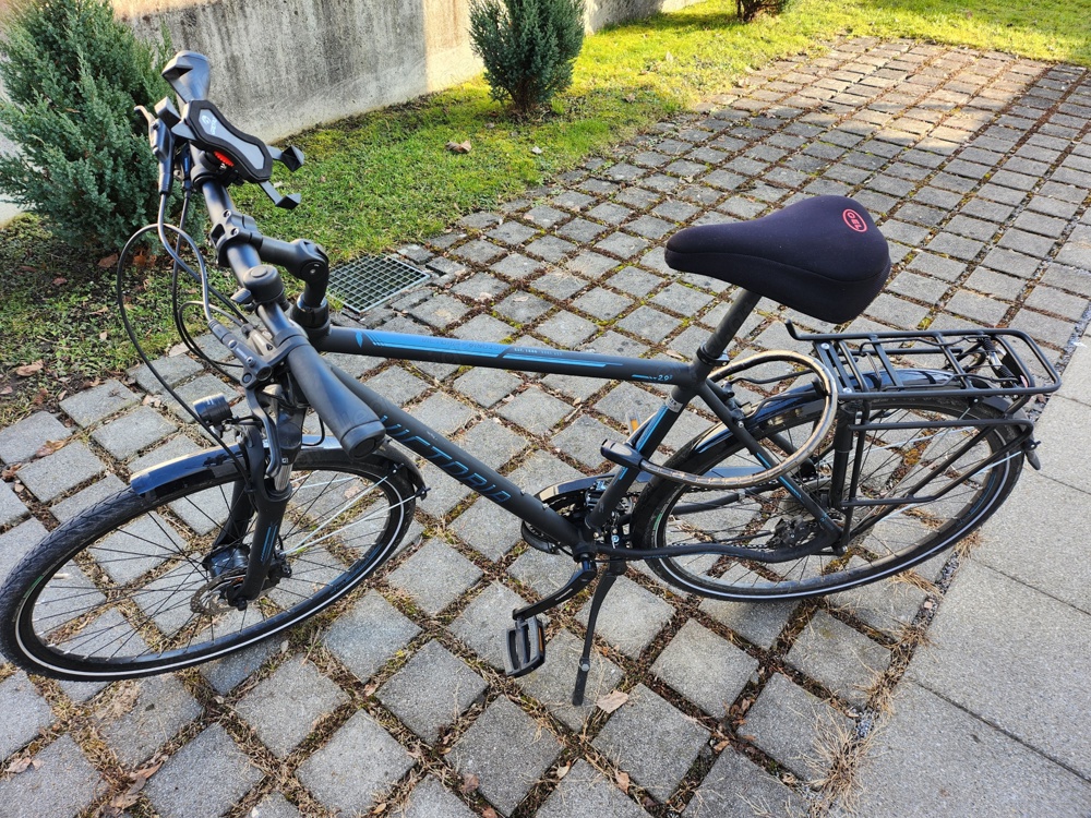 neuwertiges VICTORIA Trekking-Bike zu verkaufen